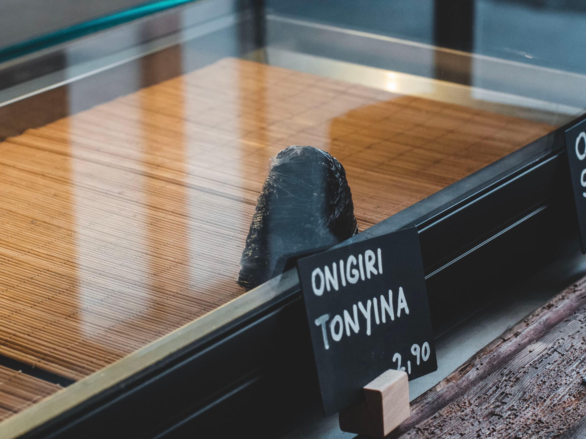 Onigiri Tonyina